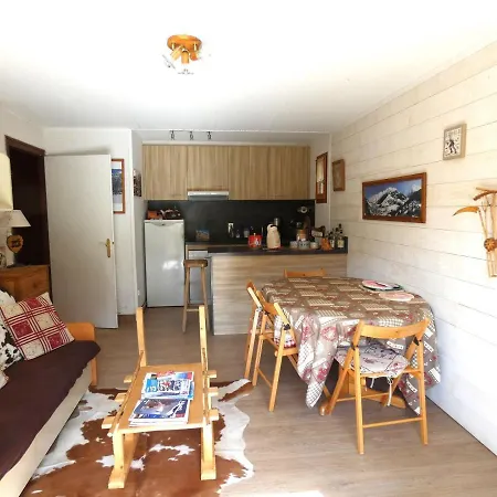 Apartment 6 Pers, Proche Pistes, Terrasse Et Parking Inclus A - Fr-1-459-217